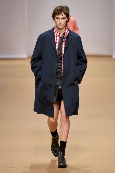Look 35